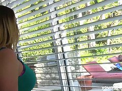 18, デカチン, デカパイ, 巨乳な, 異人種間, フェラする, ティーン, 締まりの良い