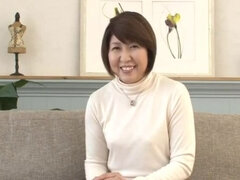 Wild Japanese whore in New MILFs JAV video, watch it