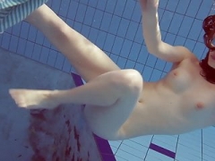 Sexy Libuse underwater in the pool