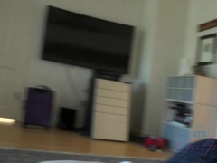 Pijpbeurt, Vingeren, Voetbeurt, Vriendin, Olie, Orgasme, Roken, Nat