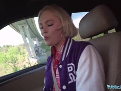 Mamada, Estilo perrito, Europeo, Natural, Pov, Público, Realidad, Sexo fuerte