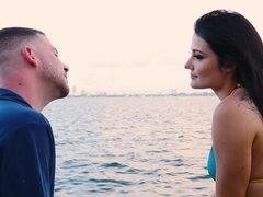 ビキニ, フェラチオ, 茶髪の, 浮気者, バック, Hd, 自然山雀, 馬乗り
