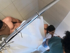 Gros cul, Gros seins, Brunette brune, Plantureuse, Collège université