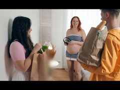 Hd, Likken, Rijpe lesbienne, Zwanger, Kut duiken, Roodharige vrouw, Schreeuwen, Trio