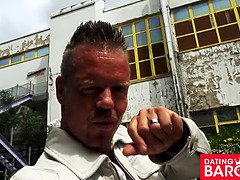 Schönheit, Grosser arsch, Braunhaarige, Sperma im mund, Milf, Mutti, Stiefmutter, Ablutschen