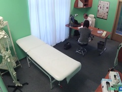 Amateur, Sucer une bite, Médecin, Branlette thaïlandaise, Bureau, Pov, Chatte, Uniforme