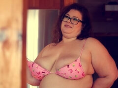 Belle grosse femme bgf, Doigter, Lesbienne, Léchez, Chatte, Rasée, Dénudage, Nénés