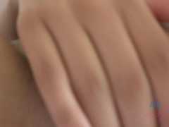 Anal, Salle de bains, Sucer une bite, Doigter, Fille latino, Pov, Gicler, Nénés