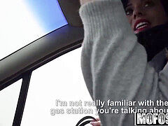 18, フェラチオ, 車, 中出し, 手コキする, Hd, ティーン