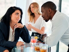 デカチン, フェラチオ, 茶髪の, 異人種間, 自然山雀, ペニス, ショートヘア, オッパイの