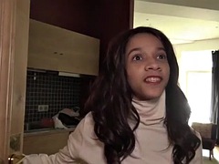 Grosse titten, Vollbusig, Jungendliche (18+)