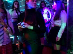 フェラチオ, 人形, ハードコア, キス, オージー, パーティ, フェラする, ユニフォーム