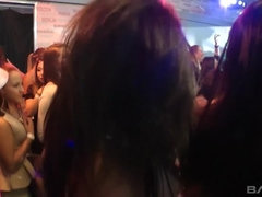 Braunhaarige, Europäisch, Gruppe, Interrassisch, Orgie, Party, Piercing, Tätowierung
