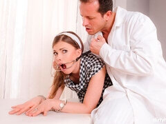 In den arsch, Grosser schwanz, Braunhaarige, Hundestellung, Behaart, Natürlichen titten, Jungendliche (18+), Spielzeuge