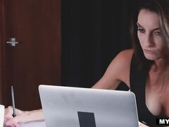 Спальня, Большие сиськи, Минет, Измена, Семяизвержение, Глубокая глотка, Каблуки, Реалити