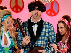 Blasen, Kino, Hundestellung, Kleid, Frau frau mann, Milf, Penis, Titten