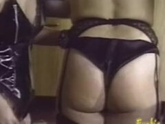 Blondine, Braunhaarige, Domination, Frau, Fetisch, Gruppe, Massage, Muschi