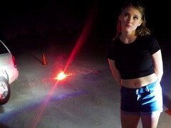 18 jahre, Braunhaarige, Auto, Hd, Natürlichen titten, Im freien, Schlampe, Jungendliche (18+)