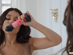 Большая жопа, Минет, Сумасшедшие, Член, Секс без цензуры, Огромный член, Сиськи, Шлюха