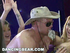 Большой член, Черные, Минет, Одетые девушки голые парни, Член, Оргии, Вечеринка