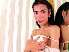 Азиатки, Грудастые, Мастурбация, Трансы, Застенчивая, Соло