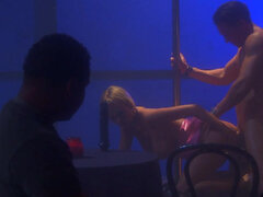 アナル, フェラチオ, クラブ, イく瞬間, バック, 顔射, キッチン, ストリップ