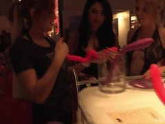 Анальный секс, Жопа, Большой член, Черные, Брюнетки, Межрасовый секс, Белье, Втроем