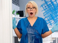 Leie, Grosser arsch, Grosse titten, Blondine, Hundestellung, Frau frau mann, Krankenschwester, Flotter dreier