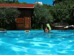 美女, ハードコア, ハンガリー人, プール, ポルノスター, 一人, 水中, 妻