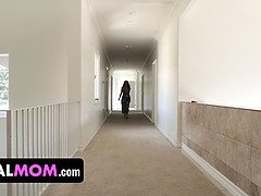 デカパイ, イく瞬間, ディルド, 手コキする, 巨大なディルド, なめる, オナニー, 禁句