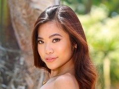 Asiatisch, Blasen, Braunhaarige, Hundestellung, Handjob, Masturbation, Jungendliche (18+), Titten