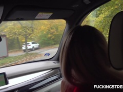 Blonde, Sucer une bite