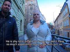 Voluptuous hottie decides to fuck for cash but not a bouquet