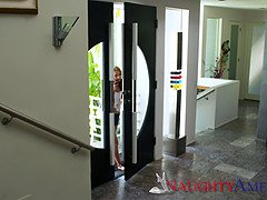 Grosser schwanz, Sperma im mund, Spermaladung, Lingerie, Rotschopf, Schlucken, Jungendliche (18+), Titten