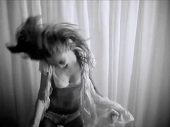 Girls sexis, sexies, tribute