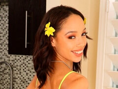 In den arsch, Arsch, Schwarz, Braunhaarige, Hundestellung, Schwarz, Penis, Tätowierung