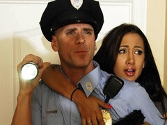 Большой член, Большие сиськи, Брюнетки, Грудастые, Собачьи, Киски, Бритые, Молоденькие