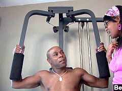 Gros cul, Grosse bite, Noire, Faciale, Lunettes, Bite énorme, Gode énorme, Monstre