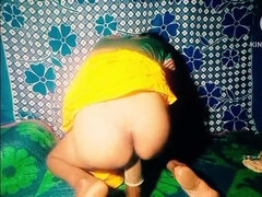 Desi Bhabhi Mampi Queen 59 Big Pussy Fucking Video - Hot Indian Aunty Bathroom Sex