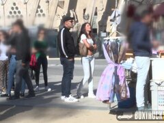 Brunette brune, Tir de sperme, Grossier, Public, Chatte, Pute, Adolescente, Jouets