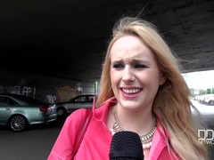 Arsch, Grosser arsch, Grosse titten, Tschechisch, Natürlichen titten, Piercing, Pov, Ablutschen