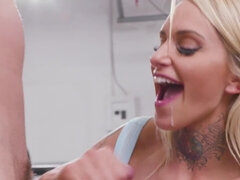 Blondine, Blasen, Schwanz, Sporthalle, Hardcore