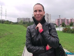 素人, お尻, 茶髪の, チェコ, ジーンズ, アウトドア, 公共