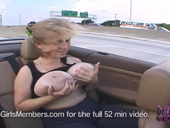 Amateur, Tetas grandes, Rubia, Despelote, Enorme, Al aire libre, Público, Tetas