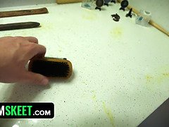 Grosse bite, Sucer une bite, Éjaculer dans la bouche, Gorge profonde, Poupée, Bâillonner, Béant, Criant