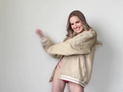 Scarlet Sage In Petite Gets Used Like A Sextoy 8225