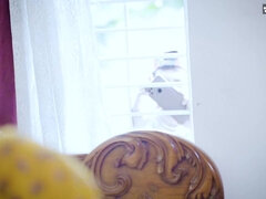 Enthousiasteling, Pijpbeurt, Mollig, Hd, Indisch, Moeder die ik wil neuken, Kut duiken, Tieten likken