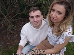Blondine, Gehörnter ehemann, Tschechisch, Europäisch, Handjob, Nylon, Öffentlich, Strümpfe