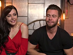 In den arsch, Tussi, Sadomasochismus, Fesselspiele, Freund, Braunhaarige, Rau, Titten