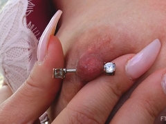 Nahaufnahme, Extrem, Fingern, Masturbation, Solo, Spielzeuge, Unter dem rock, Nass